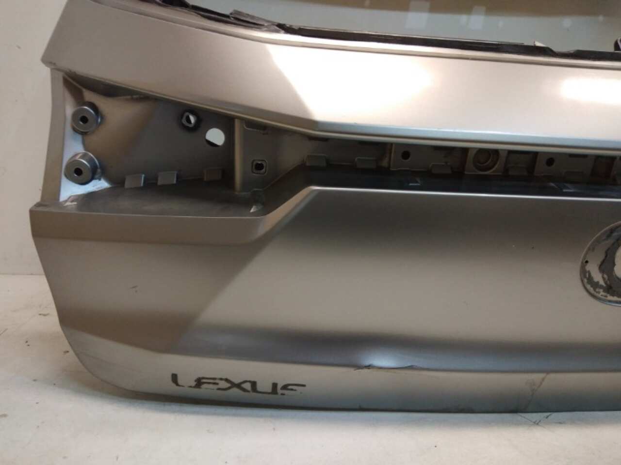 крышка багажника LEXUS UX 1 2018- БУ 6700576270 154037