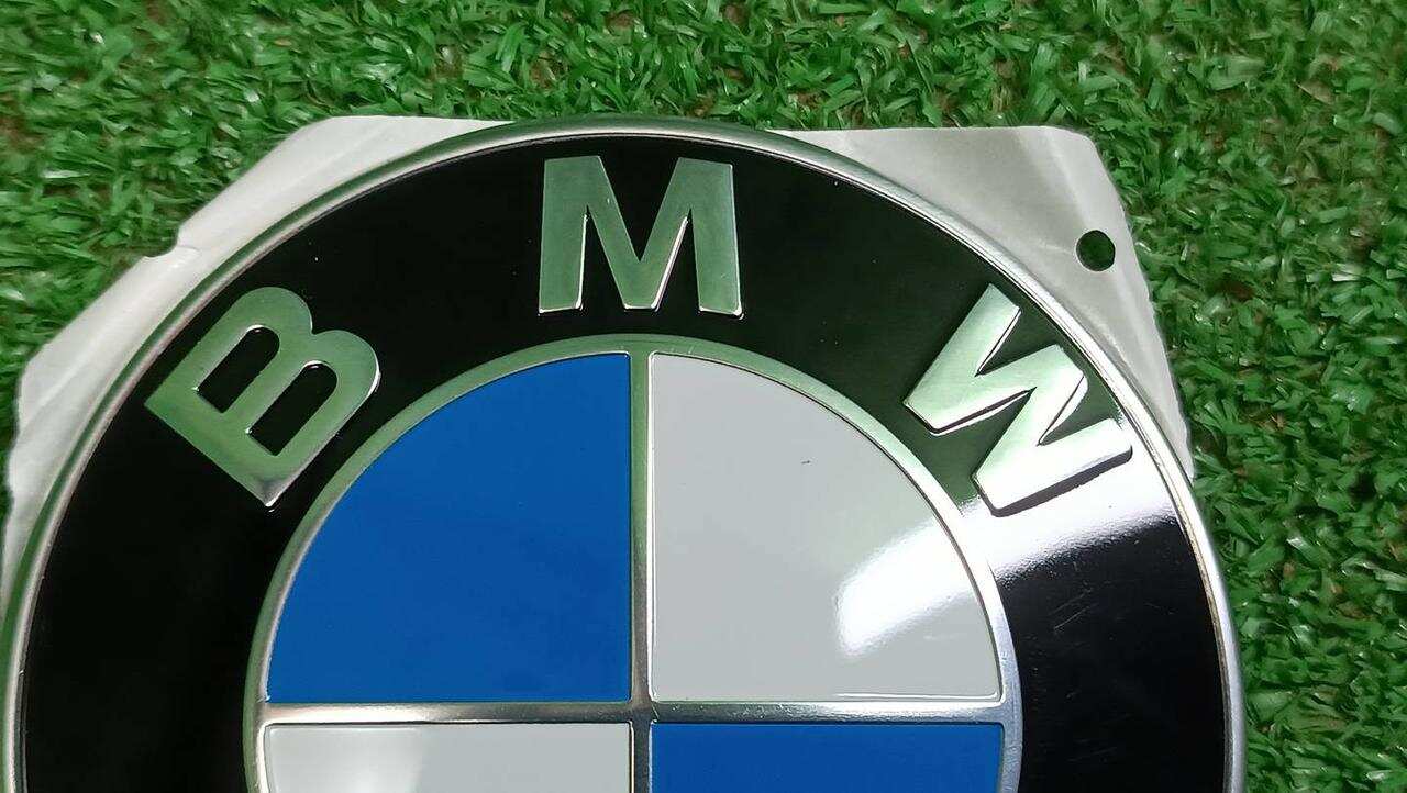 Эмблема BMW X1 F48 (2015-2019) 51767288752 0000006403591