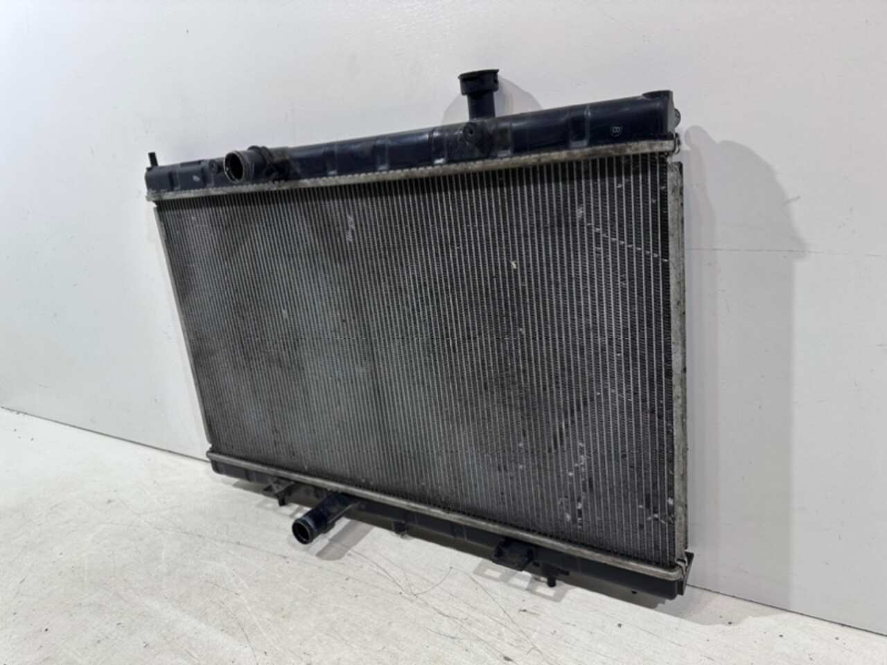 Радиатор охлаждения NISSAN X-TRAIL T32 2013- БУ 214104CM0C 212289