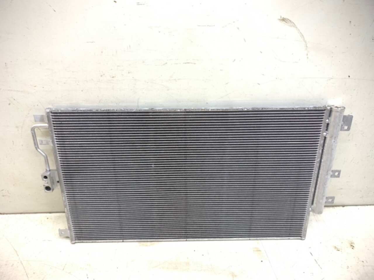 радиатор кондиционера HAVAL JOLION 2020- БУ 8105100XGW01A 195644