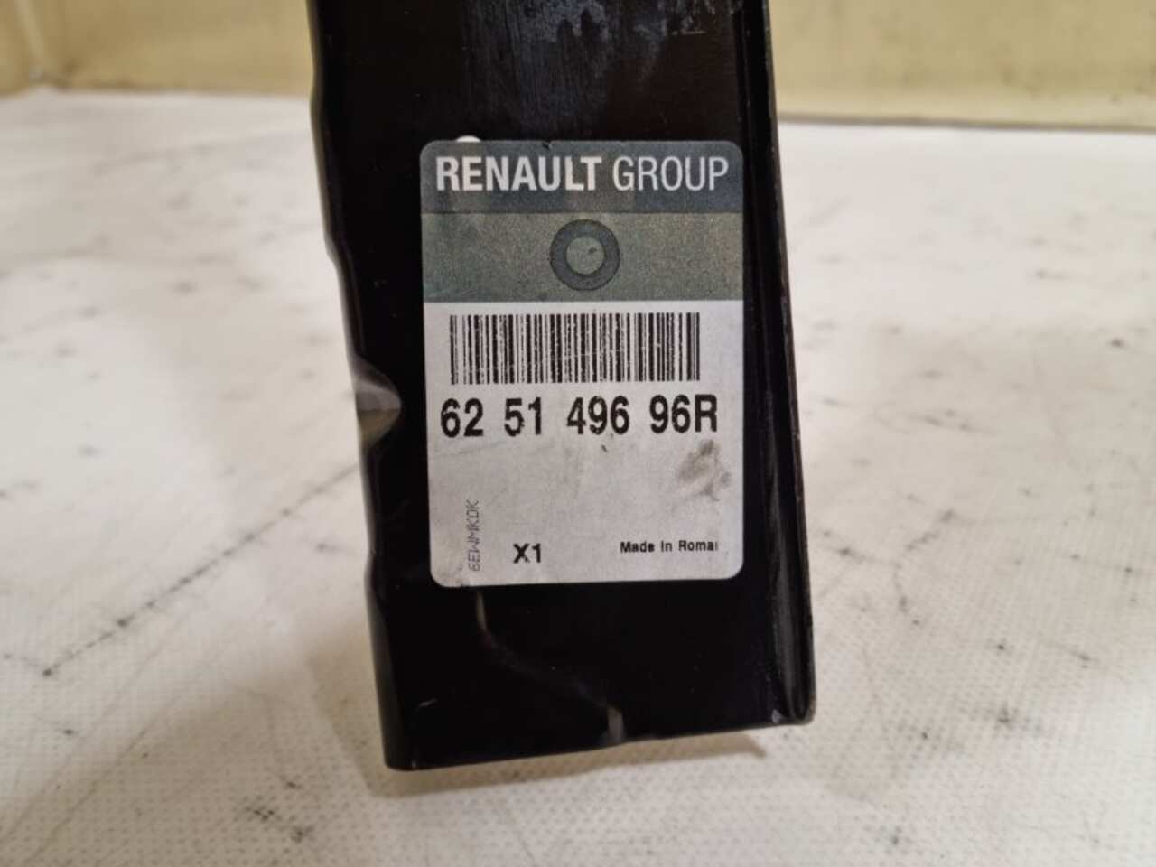 Суппорт радиатора RENAULT DUSTER 1 Заводской грунт Новый 625149696R 166360