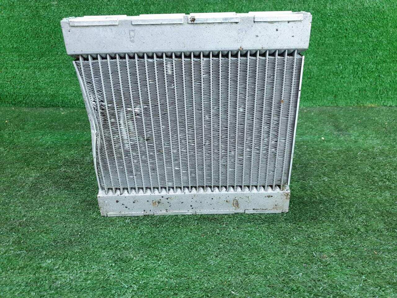 Радиатор охлаждения доп MERCEDES-BENZ GL X166 (2012-2016) A0995003203 0000006003517