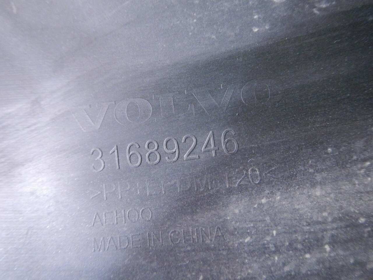 Бампер задний VOLVO XC60 2 (2017-2021) 39796862 0000001590289