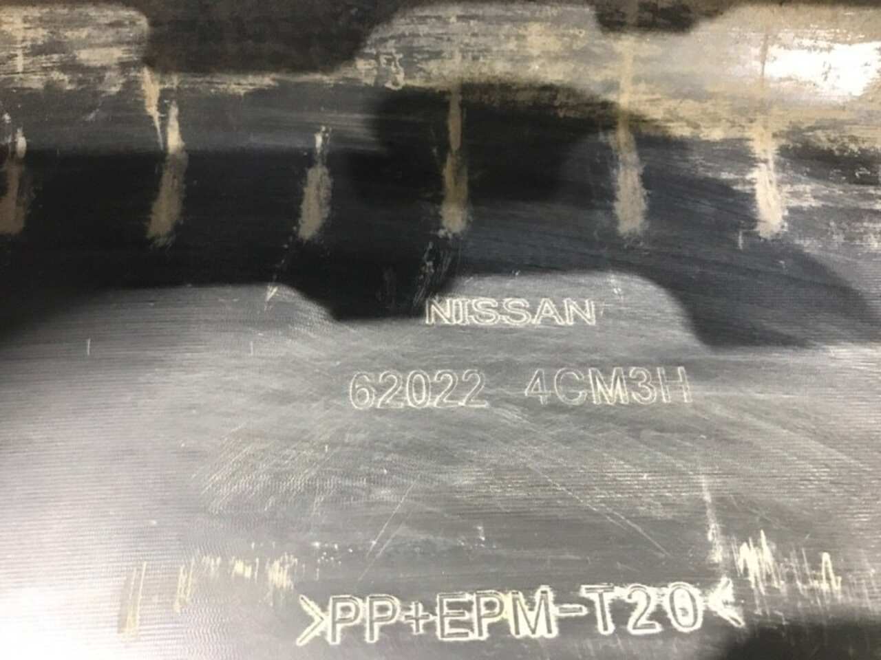 бампер Перед. NISSAN X-TRAIL T32 2014- Черный БУ 620224CM3H 72818
