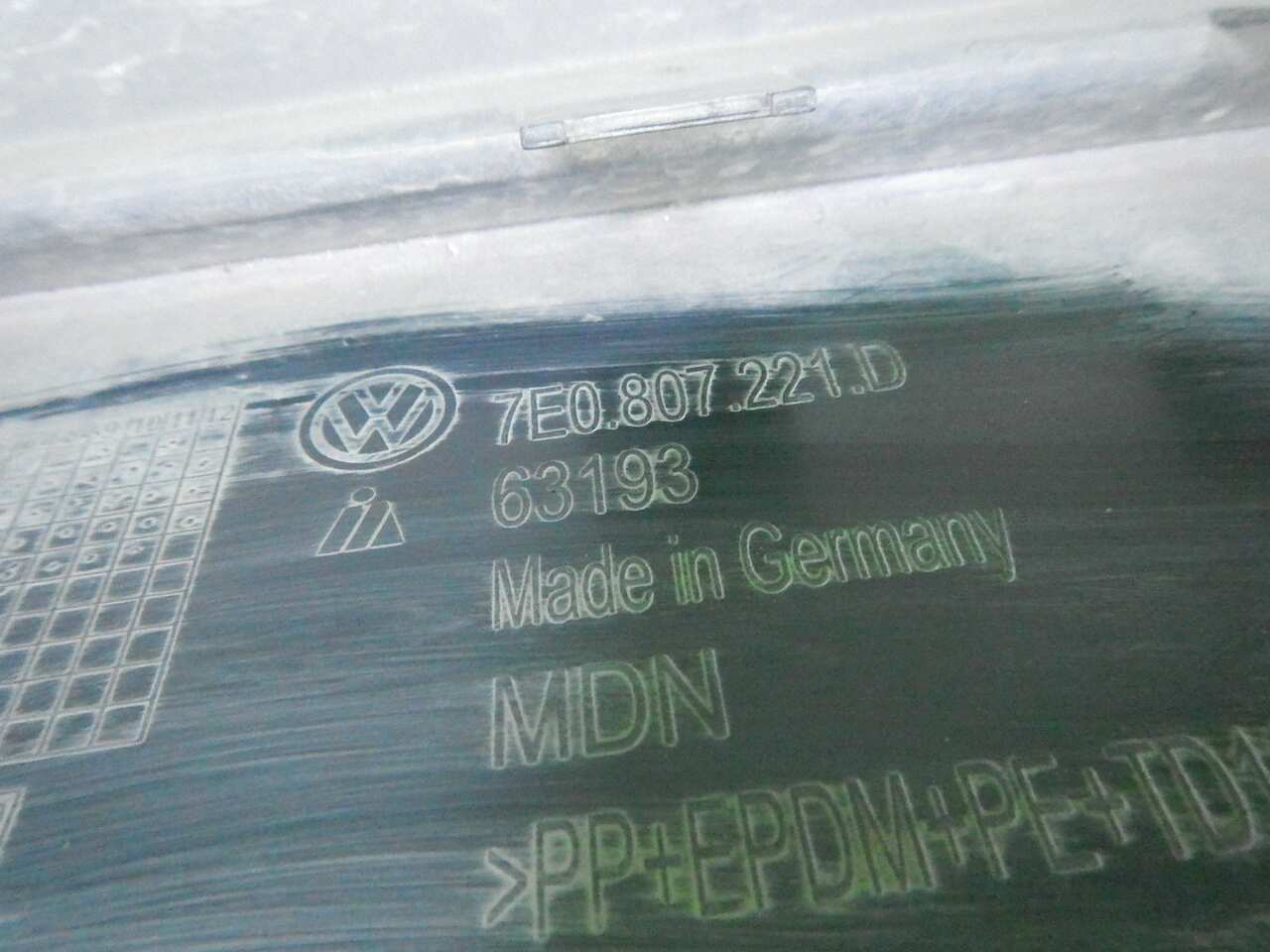 Бампер передний VW TRANSPORTER T6 (2015-2019) 7E0807217S9B9 0000002384986