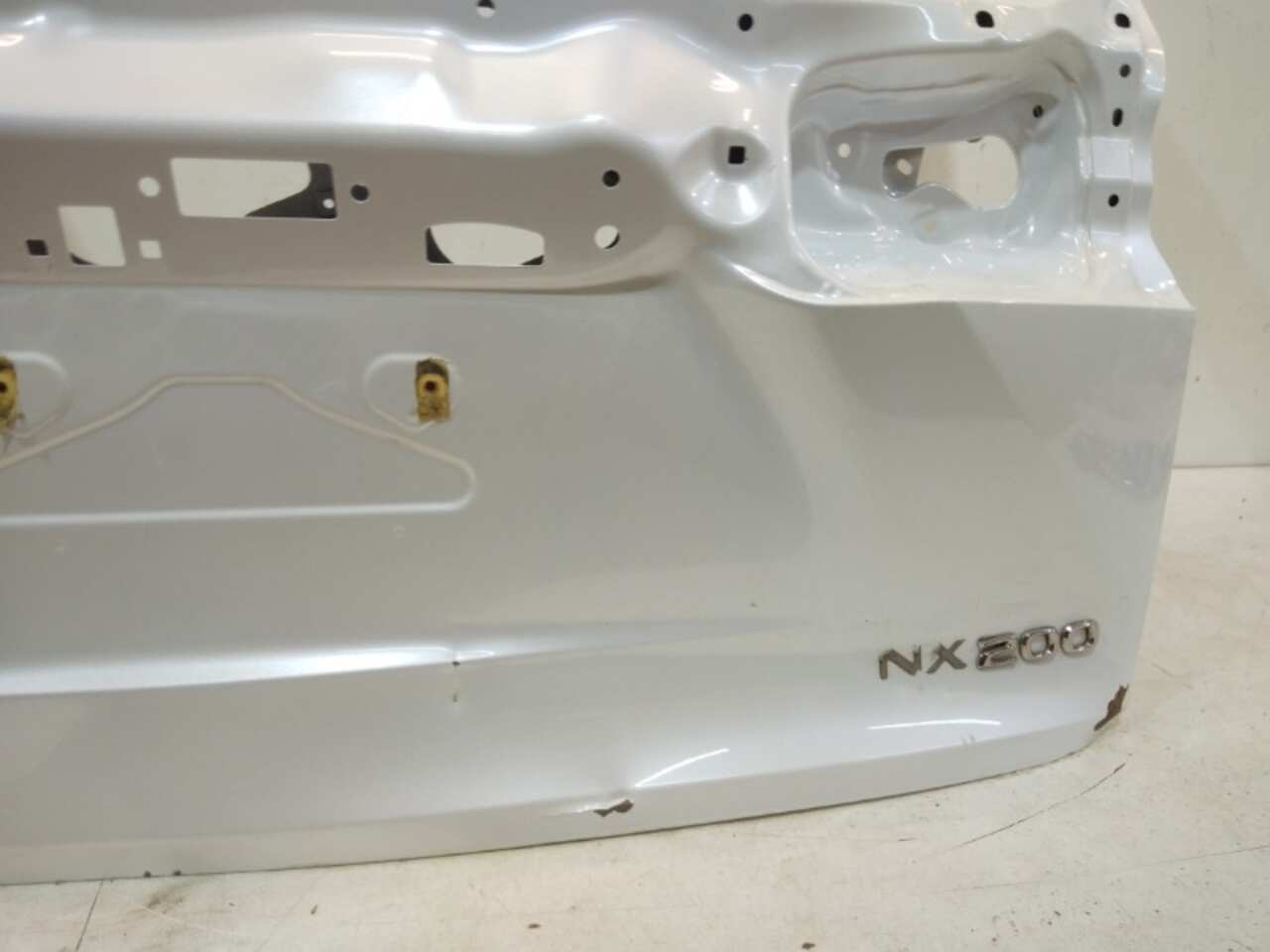 крышка багажника LEXUS NX 1 2014- БУ 6700578060 164607